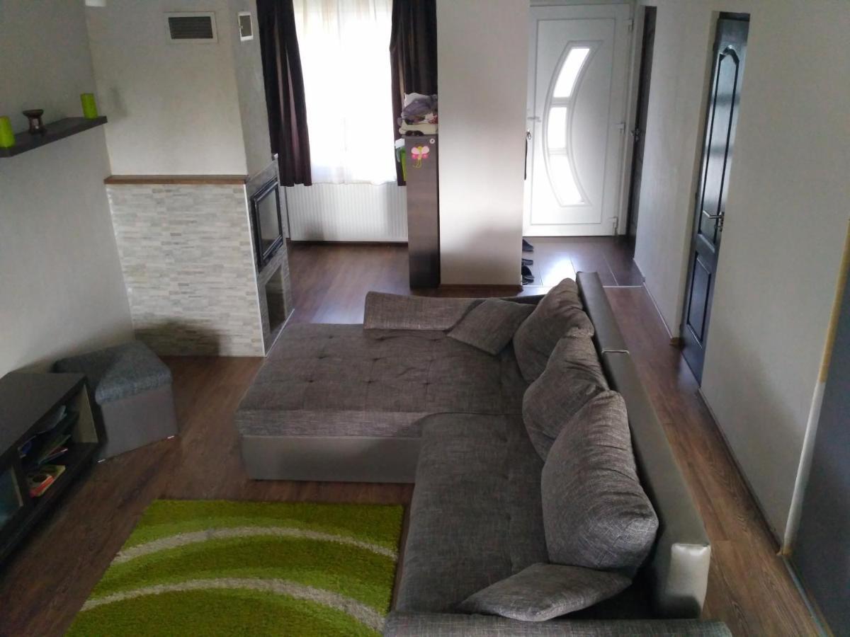 Family Holiday Apartman Nyíregyháza 외부 사진